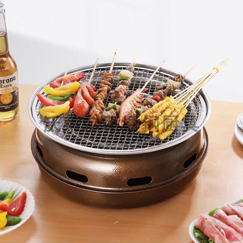 Camping Cooking Set Compact - 韓国スタイルのラウンドバーベキューグリル - 屋外、裏庭、キャンプ、ピクニック用のポータブルチャコールグリル - 自動用のコンパクトな卓上喫煙者