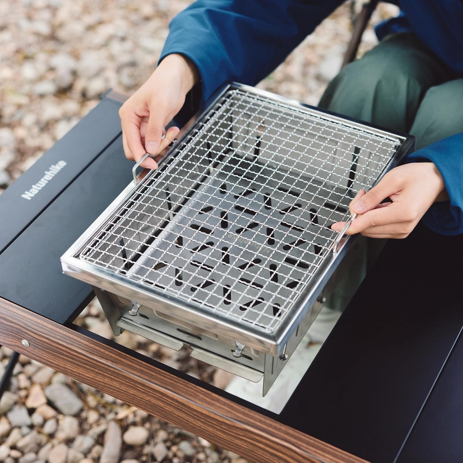 Naturehike キャンプ用チャコールグリル IGTテー - Camp Grill Portable Folding のレビューと価格